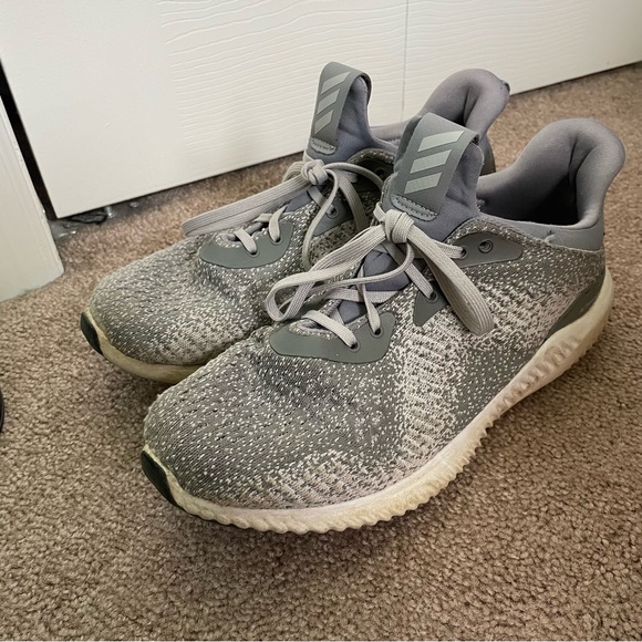 Adidas AlphaBounce Sneaker in Grey - Picture 2 of 7